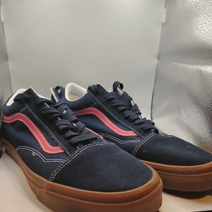 Vans Men's Blue and Red Sneakers